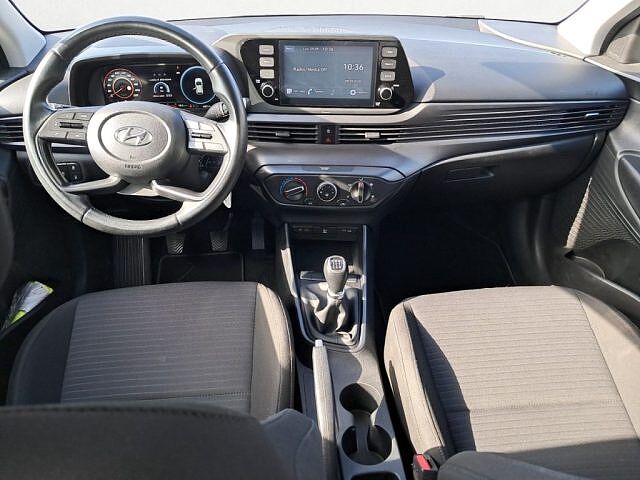 Hyundai i20 1.2 MPI MT Connectline