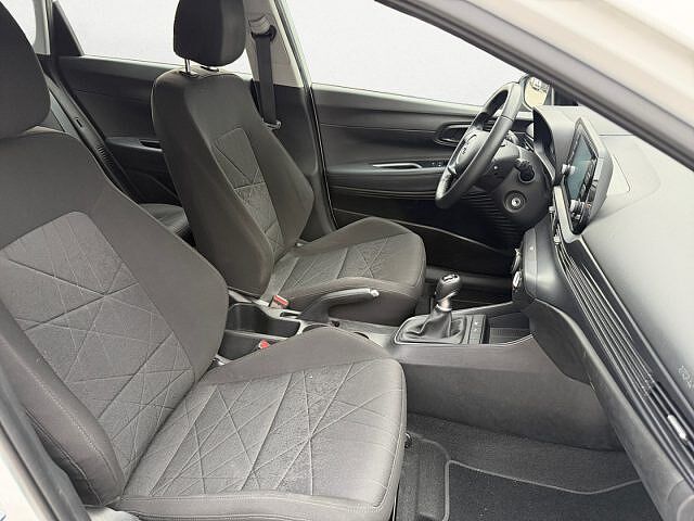 Hyundai BAYON 1.0 T-GDI Hybrid 48V iMT XClass Safety Tech