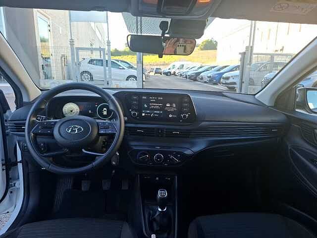 Hyundai i20 1.2 MPI MT Connectline