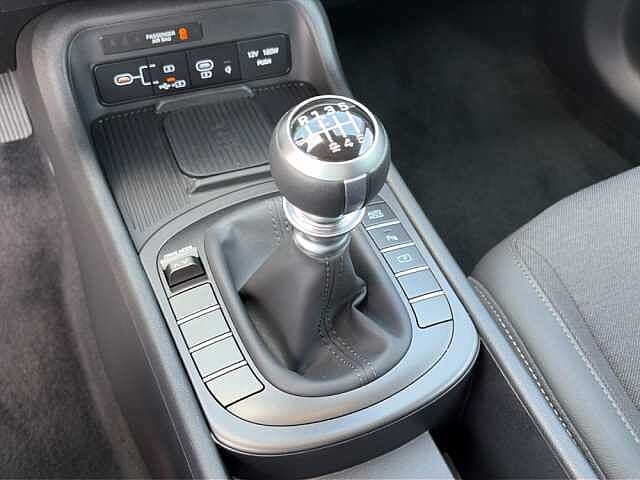 Hyundai KONA 1.0 T-GDI 48V 100cv XClass