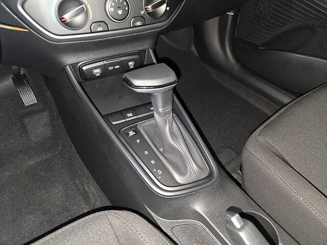 Hyundai i20 1.0 T-GDI 90cv DCT ConnectLine Bianco