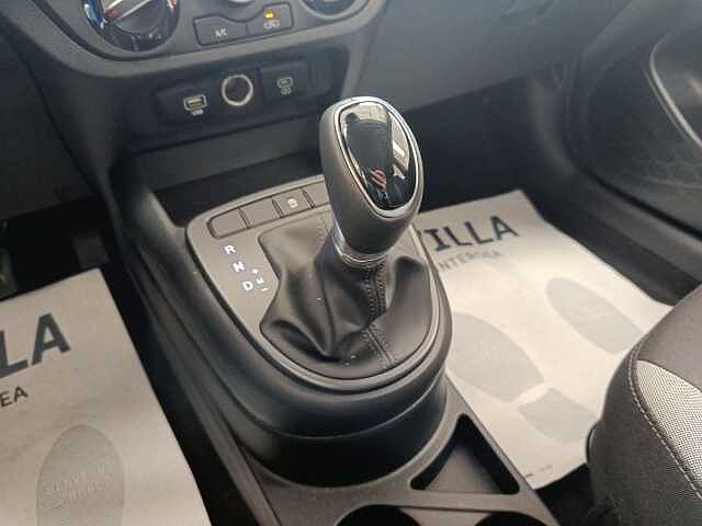 Hyundai i10 1.0 AT CONNECTLINE MY25 5P