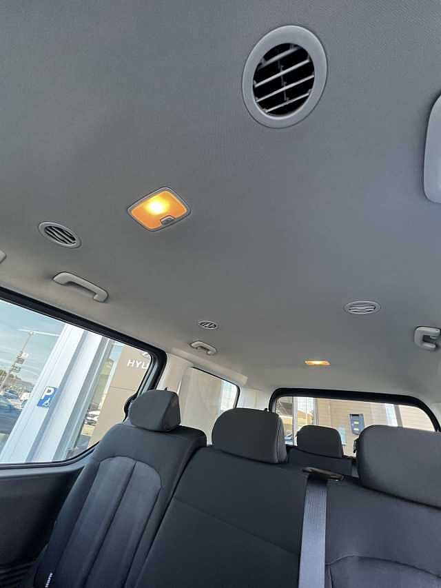 Hyundai STARIA 1.6 HEV AT 2WD 9 posti Wagon