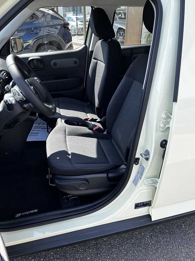 Hyundai INSTER 49 kWh xTech + Login Pack