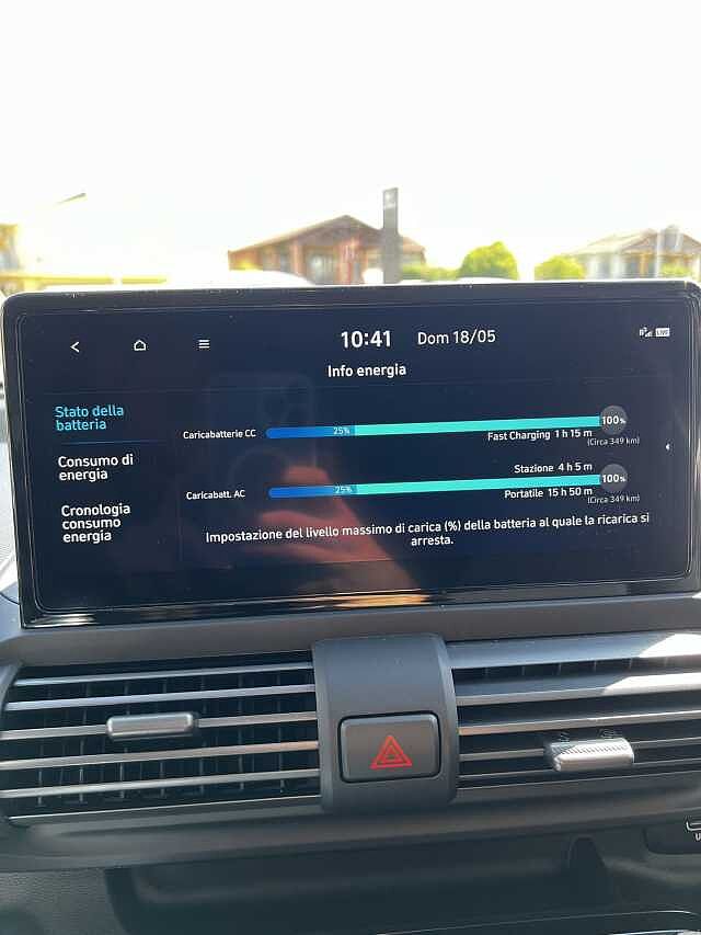 Hyundai INSTER 49 kWh xTech + Login Pack