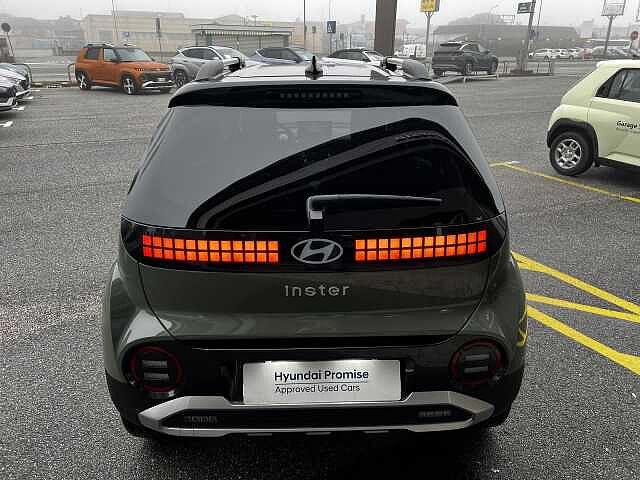 Hyundai INSTER 49 kWh XClass + Tech pack + Cerchi da 17