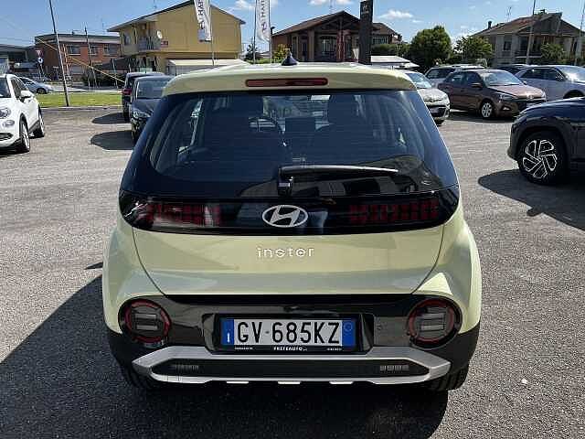 Hyundai INSTER 49 kWh xTech + Login Pack