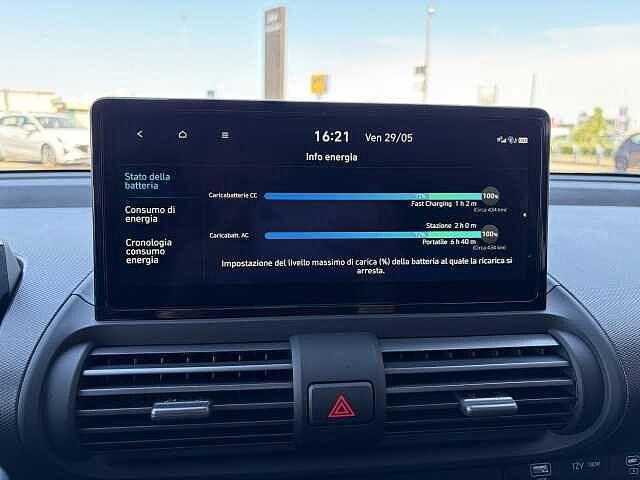 Hyundai INSTER BEV 49 kWh Xclass + cerchi da 17'