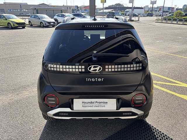 Hyundai INSTER BEV 49 kWh Xclass + Tech Pack + Cerchi da 17''