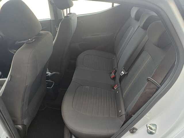 Hyundai i10 1.0 MPI Cambio Automatico Connectline