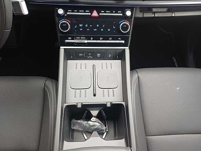 Hyundai SANTA FE 1.6 T-GDI PHEV 4WD A/T 5posti Xclass + Calligraphy pack