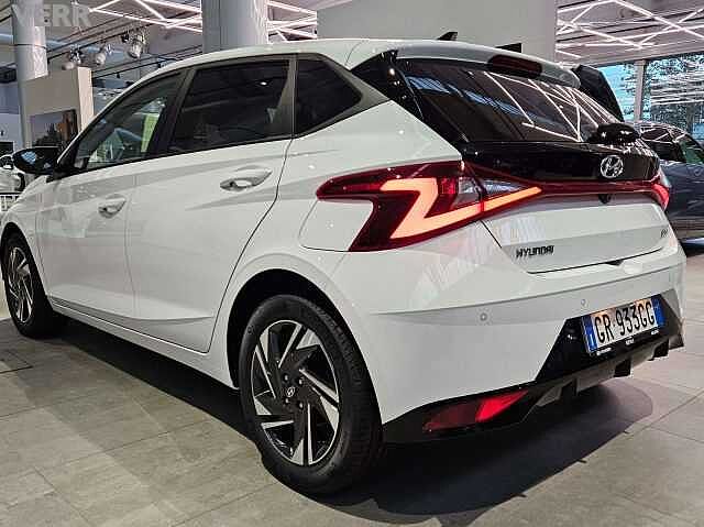 Hyundai i20 1.2 84CV CONNECTLINE + LED + VETRI SCURI