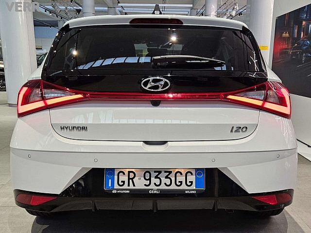 Hyundai i20 1.2 84CV CONNECTLINE + LED + VETRI SCURI