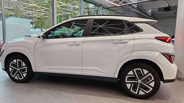 Hyundai KONA 39 kWh EV Xline - 305km autonomia KM ZERO