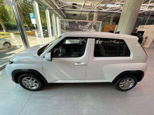 Hyundai  Inster 49kWh XTech Login Pack / PREZZO REALE