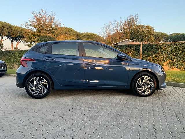 Hyundai i20 1.2 MPI MT Connectline