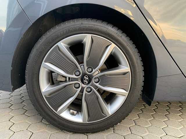 Hyundai IONIQ 1.6 Hybrid DCT Style