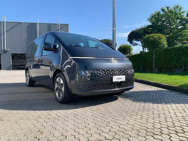 Hyundai STARIA 1.6 HEV AT 2WD 9 posti Wagon