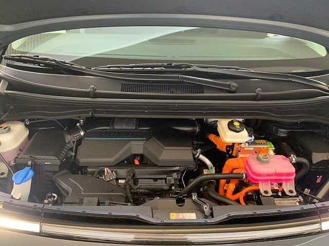 Hyundai STARIA 1.6 HEV AT 2WD 9 posti Wagon
