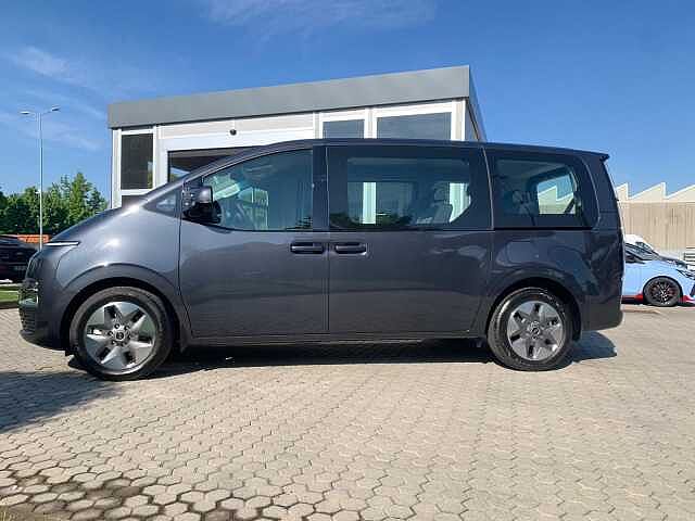 Hyundai STARIA 1.6 HEV AT 2WD 9 posti Wagon