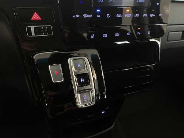 Hyundai STARIA 1.6 HEV AT 2WD 9 posti Wagon