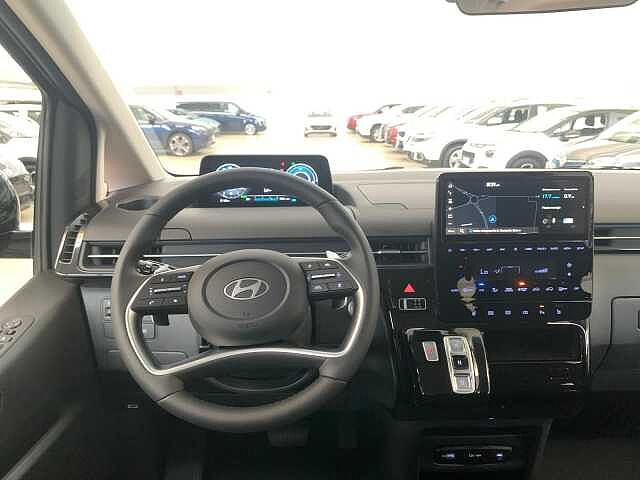 Hyundai STARIA 1.6 HEV AT 2WD 9 posti Wagon