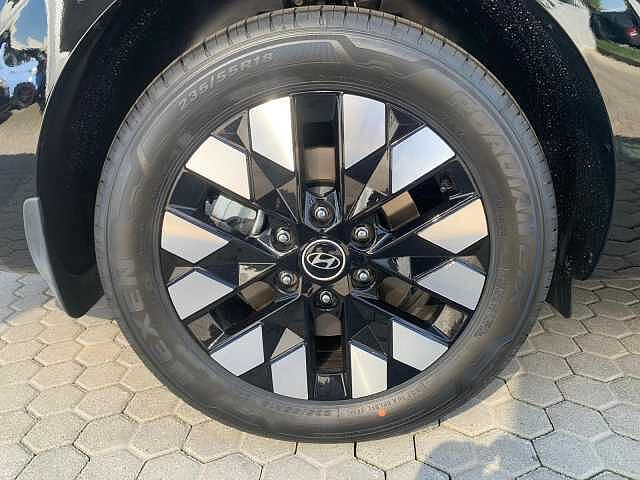 Hyundai STARIA 1.6 HEV AT 2WD 7 posti Luxury