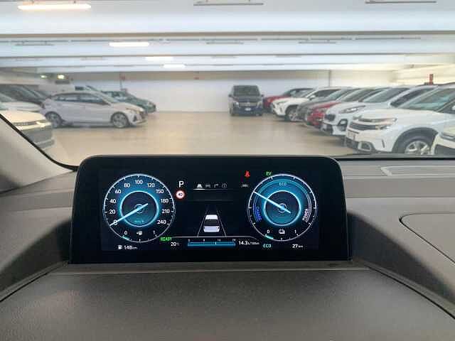 Hyundai STARIA 1.6 HEV AT 2WD 7 posti Luxury