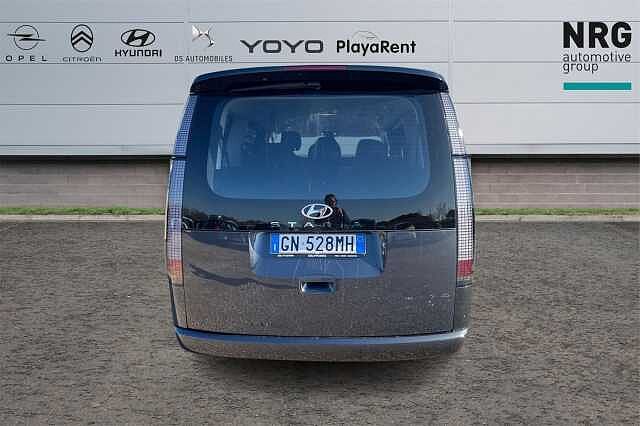 Hyundai STARIA 2.2 MT 2WD 9 posti Wagon