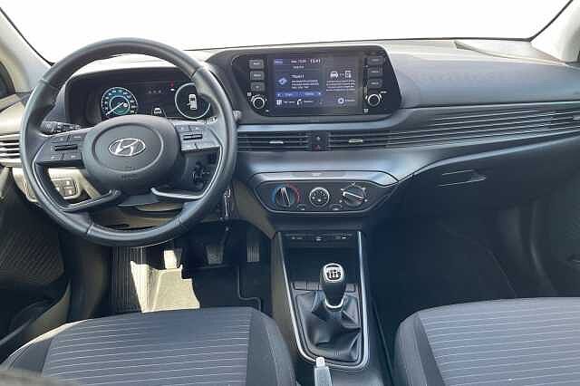 Hyundai i20 1.2 MPI MT Connectline