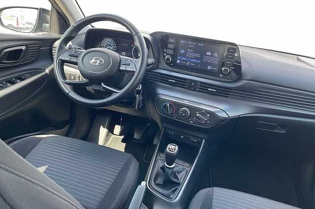 Hyundai i20 1.2 MPI MT Connectline