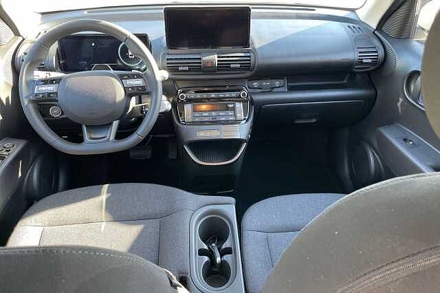 Hyundai INSTER 49 kWh XTech + Login Pack