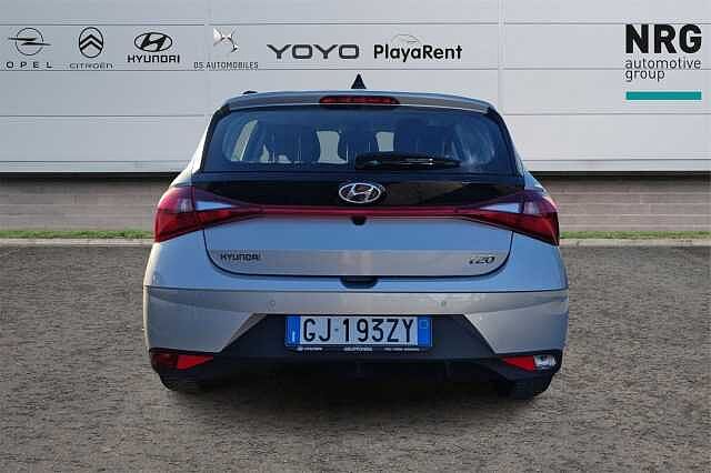 Hyundai i20 1.2 MPI MT Connectline