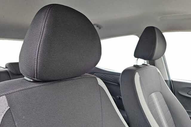 Hyundai i10 1.0 MPI AT Tech