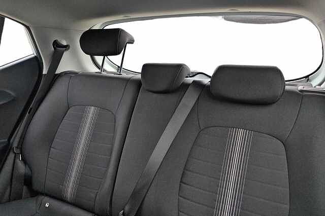 Hyundai i10 1.0 MPI AT Tech