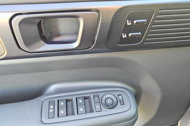 Hyundai SANTA FE 1.6 T-GDi PHEV 4WD AT 7 posti XClass