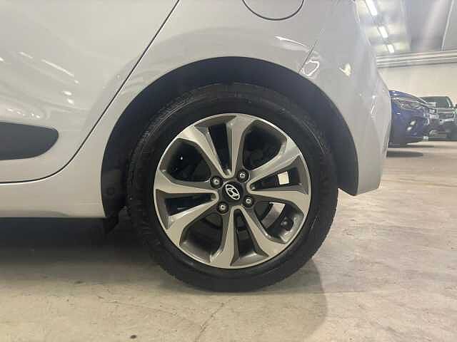 Hyundai i10 i10 1.0 Tech