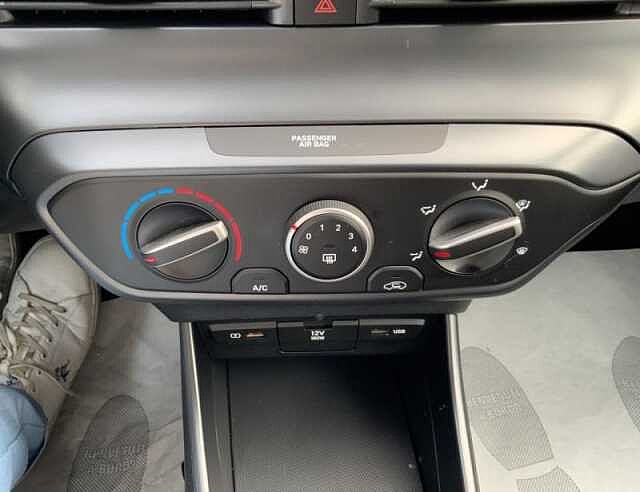 Hyundai i20 i20 1.2 MPI MT Connectline