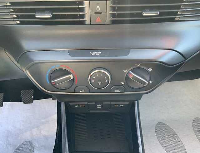Hyundai i20 i20 1.2 MPI MT Connectline
