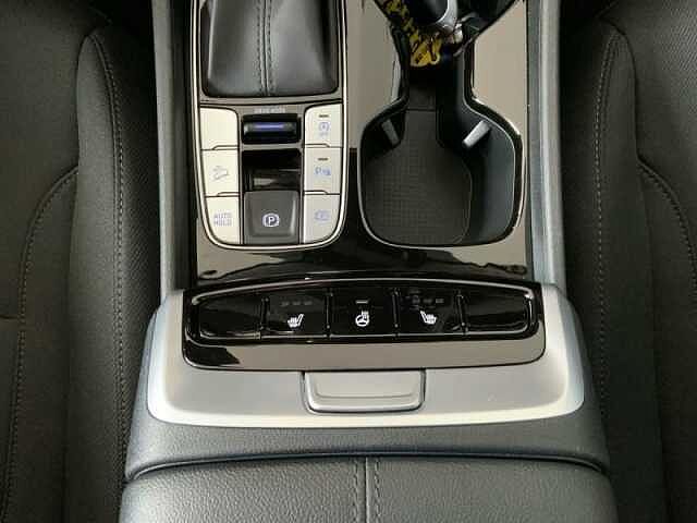 Hyundai TUCSON Tucson 1.6 CRDI 48V DCT Exellence SHIMMERING SILVER