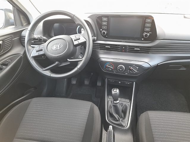 Hyundai i20 1.2 MPI MT Connectline