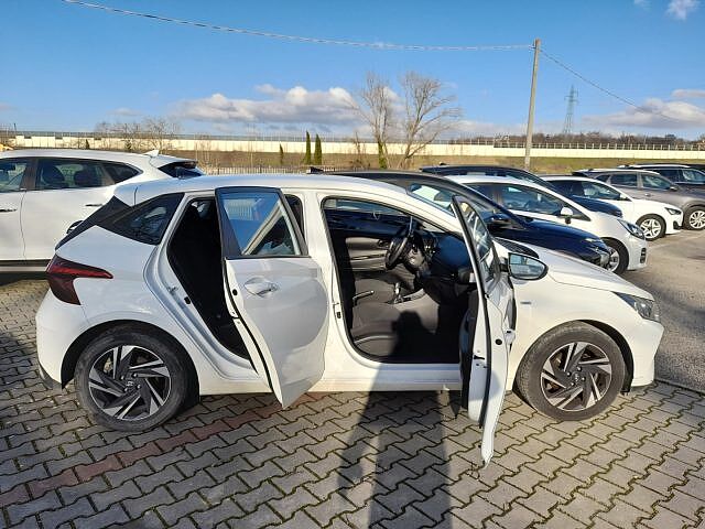 Hyundai i20 1.0 T-GDI 48V iMT Connectline