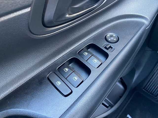 Hyundai i20 1.2 MPI MT Connectline Exterior Pack