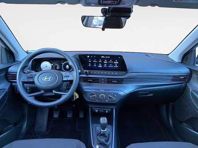 Hyundai i20 1.2 MPI MT Connectline