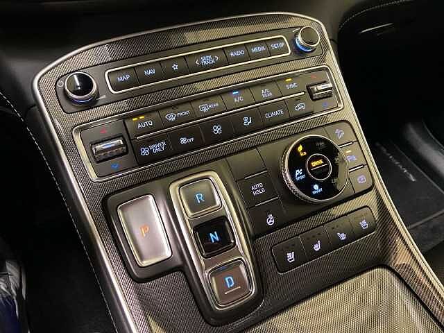 Hyundai SANTA FE 1.6 T-GDI HEV 4WD AT 7 posti XCLASS