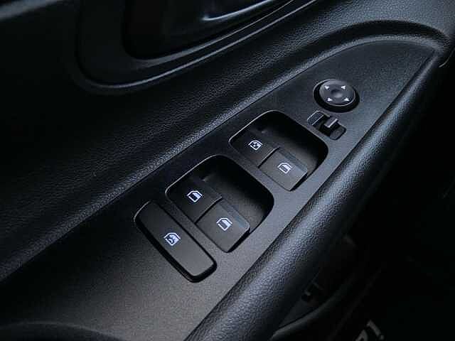 Hyundai i20 1.2 MPI MT Connectline Exterior Pack