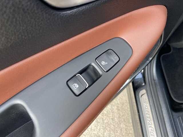 Hyundai SANTA FE 1.6 T-GDI PHEV 4WD A/T 7posti Xclass