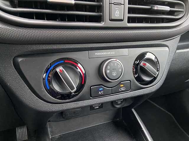 Hyundai i10 1.0 MPI Tech Connect Pack