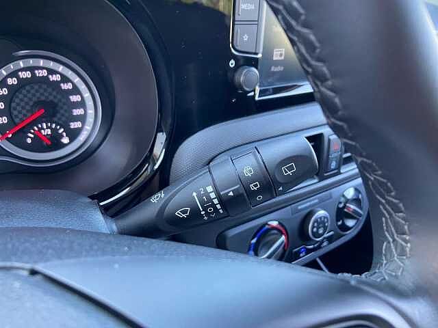 Hyundai i10 1.0 MPI Tech