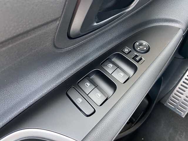 Hyundai BAYON 1.0 T-GDI 48V 100cv Exclusive